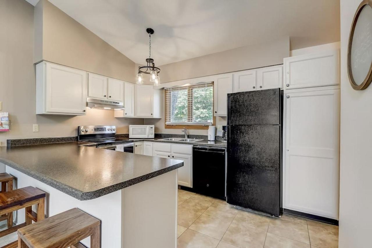 Grace Jo Vacation Home At Tamarack Highland 5 Wisconsin Dells Bagian luar foto