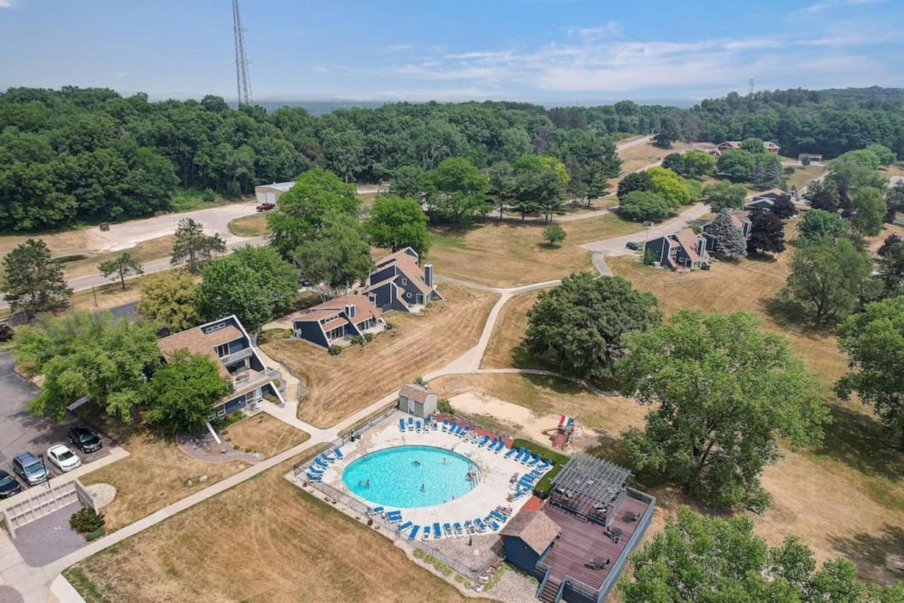 Grace Jo Vacation Home At Tamarack Highland 5 Wisconsin Dells Bagian luar foto